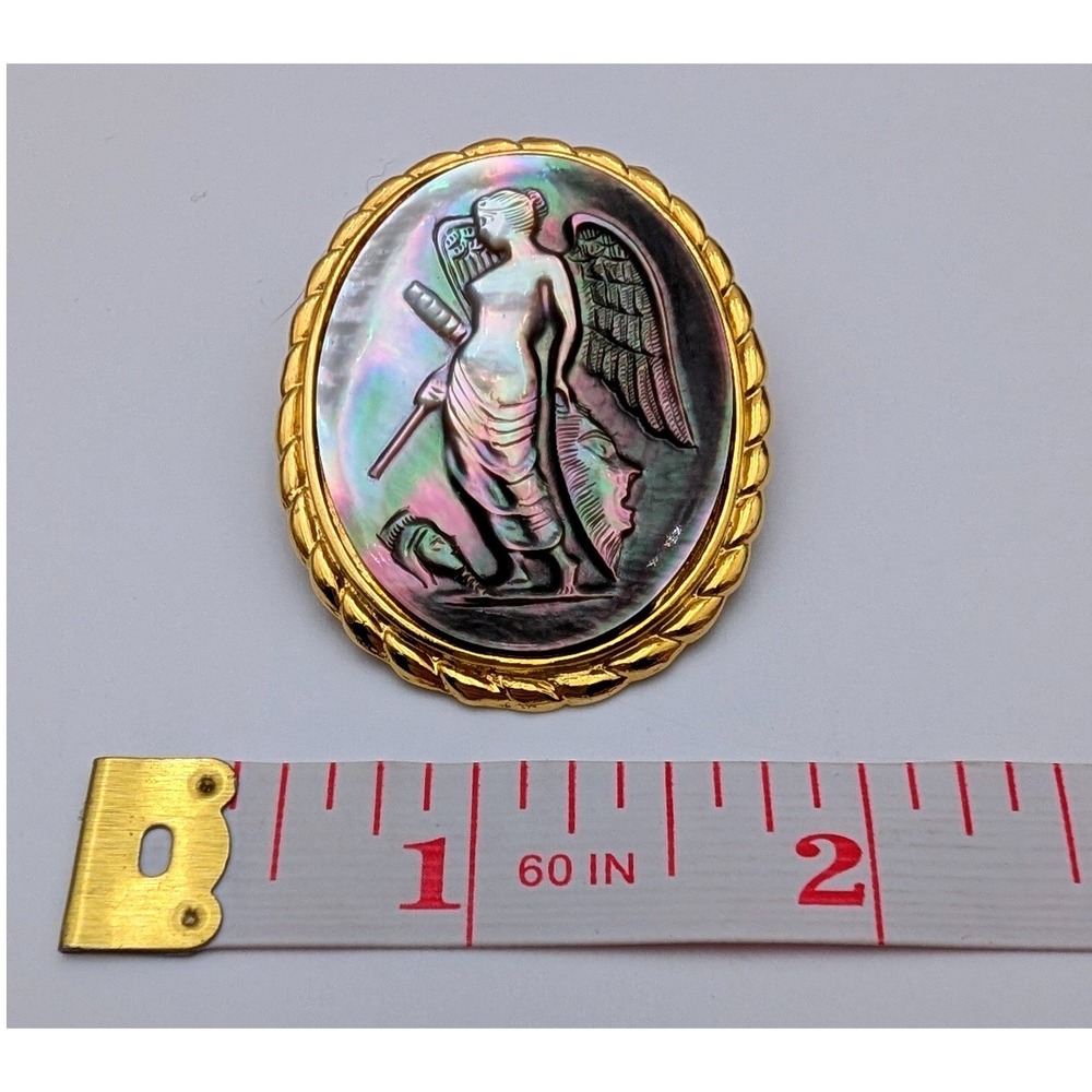 Vintage Black Mother of Pearl Cameo Brooch Pendant Gold Tone Winged Goddess 2in